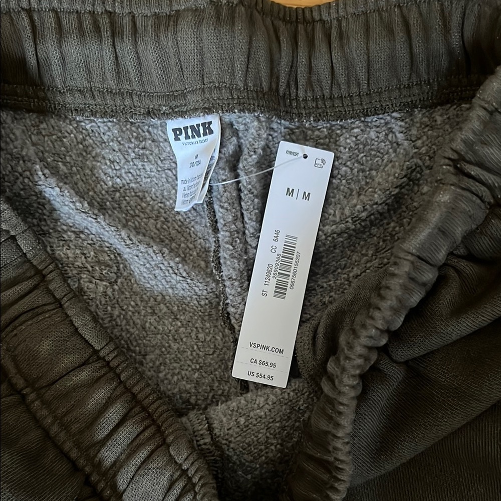 PINK Victoria's Secret Green Cargo Pants - Picture 2 of 3